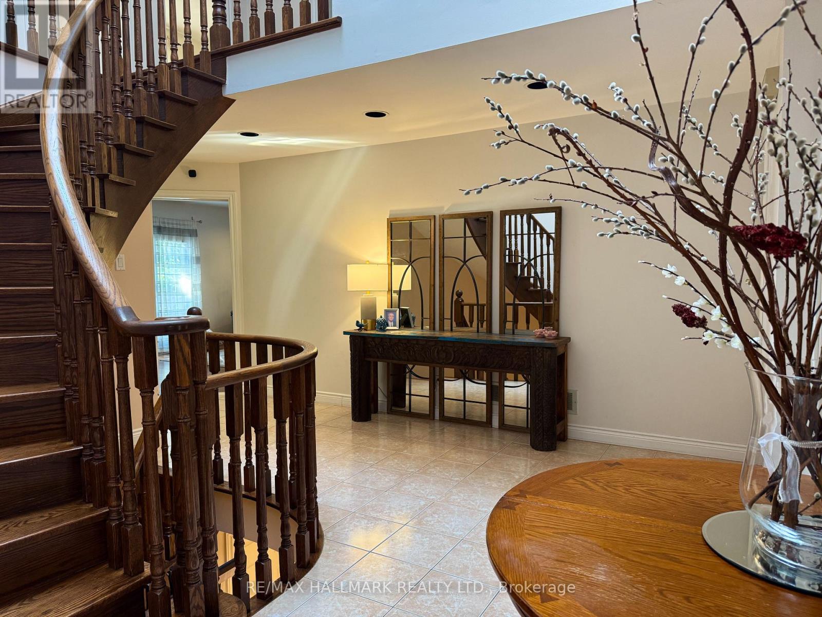131 Horsham Avenue, Toronto, Ontario  M2N 2A3 - Photo 3 - C12448419