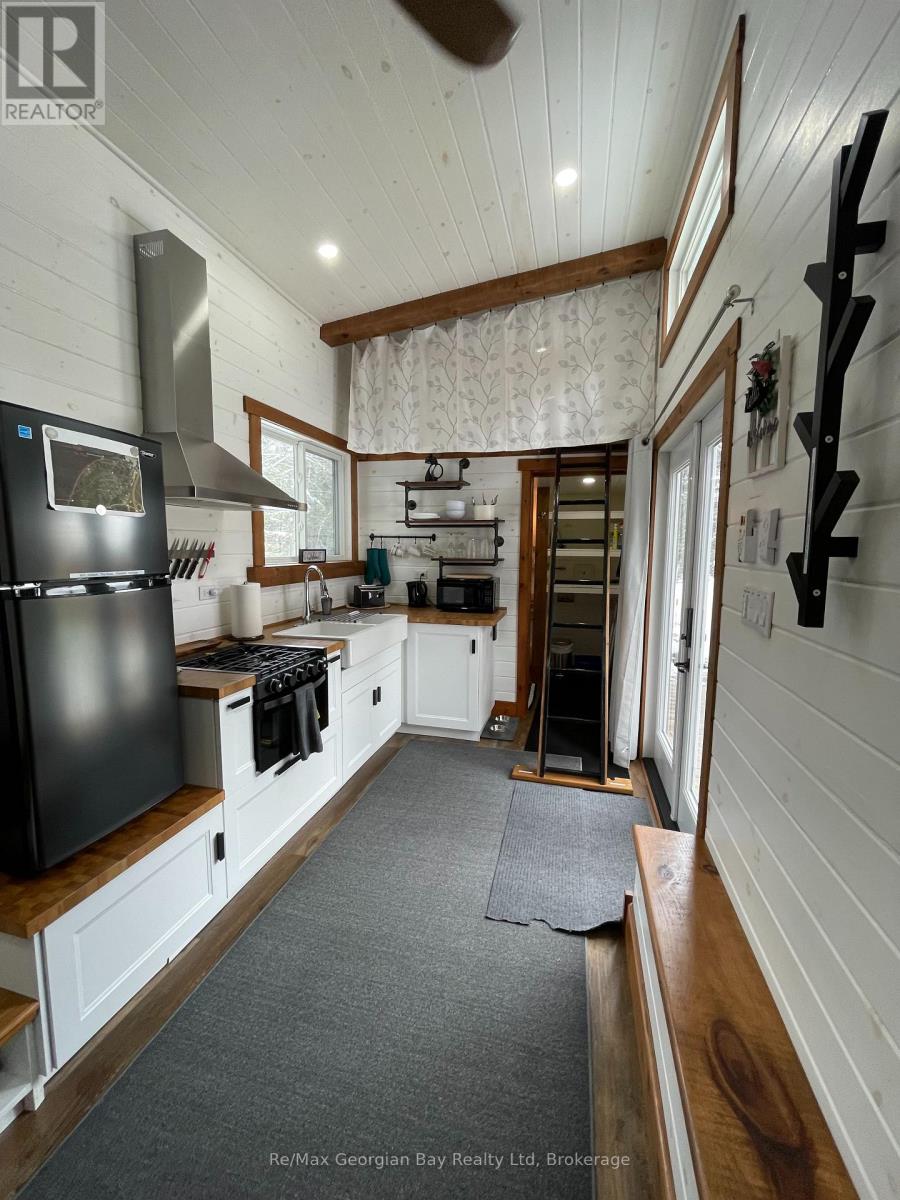 91.5 King Road, Tay (Waubaushene), Ontario  L0K 2C0 - Photo 19 - S12448439