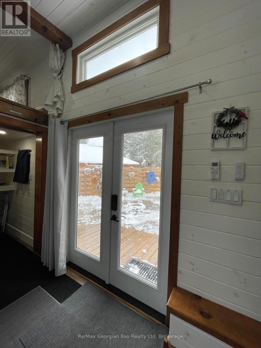 91.5 King Road, Tay (Waubaushene), Ontario  L0K 2C0 - Photo 8 - S12448439