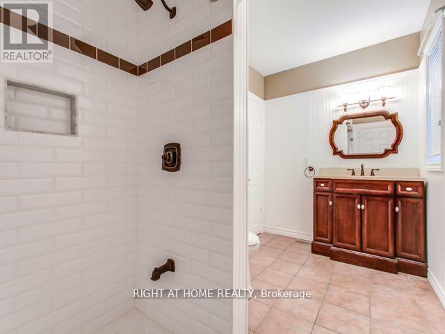 3291 Liberty Street N, Clarington, Ontario  L1C 3K6 - Photo 9 - E12448436