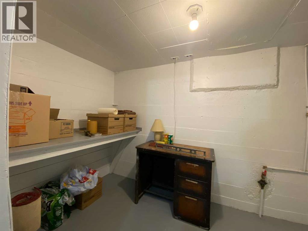 13014 18 Avenue, Blairmore, Alberta  T0K 0E0 - Photo 28 - A2258886