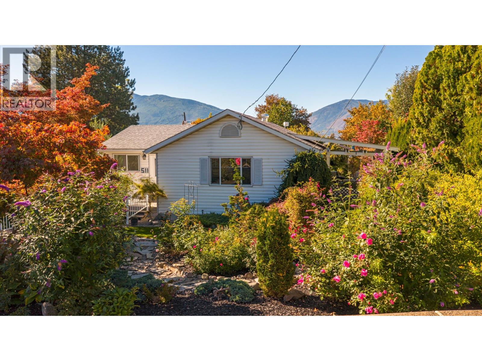 511 10TH Avenue, Creston, British Columbia