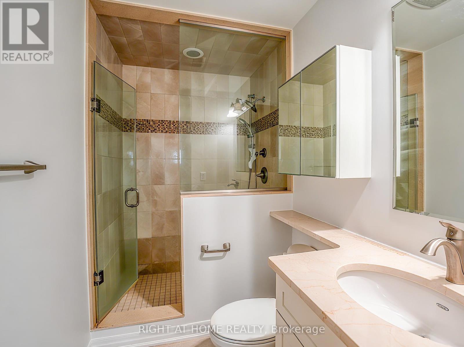 337 Ellen Davidson Drive, Oakville, Ontario  L6M 0V6 - Photo 13 - W12448424