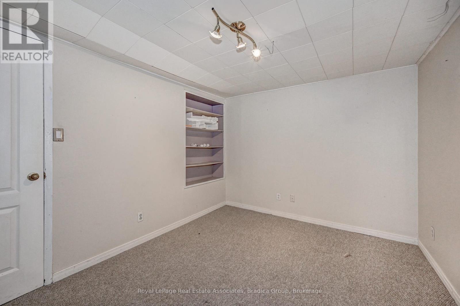 78 Barwood Crescent, Kitchener, Ontario  N2E 1V1 - Photo 29 - X12448427