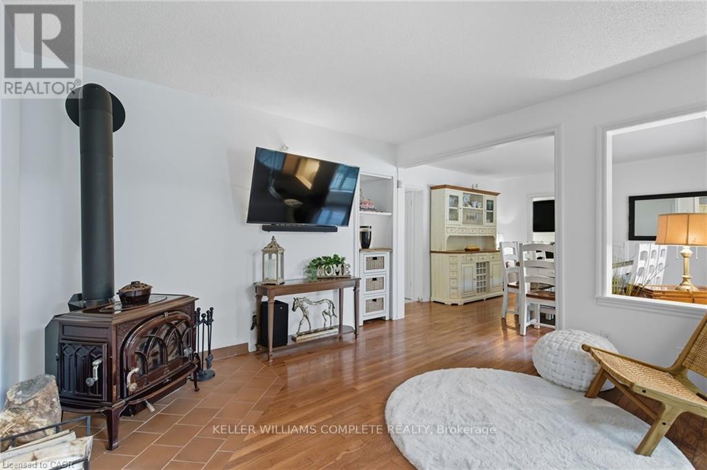 345 Jerseyville Road W, Hamilton, Ontario  L9G 5C3 - Photo 14 - X12448429