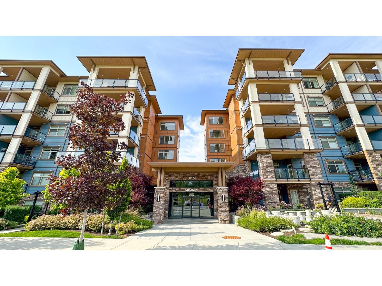 317 20673 78 Avenue, Langley, British Columbia  V2Y 3K1 - Photo 1 - R3055927