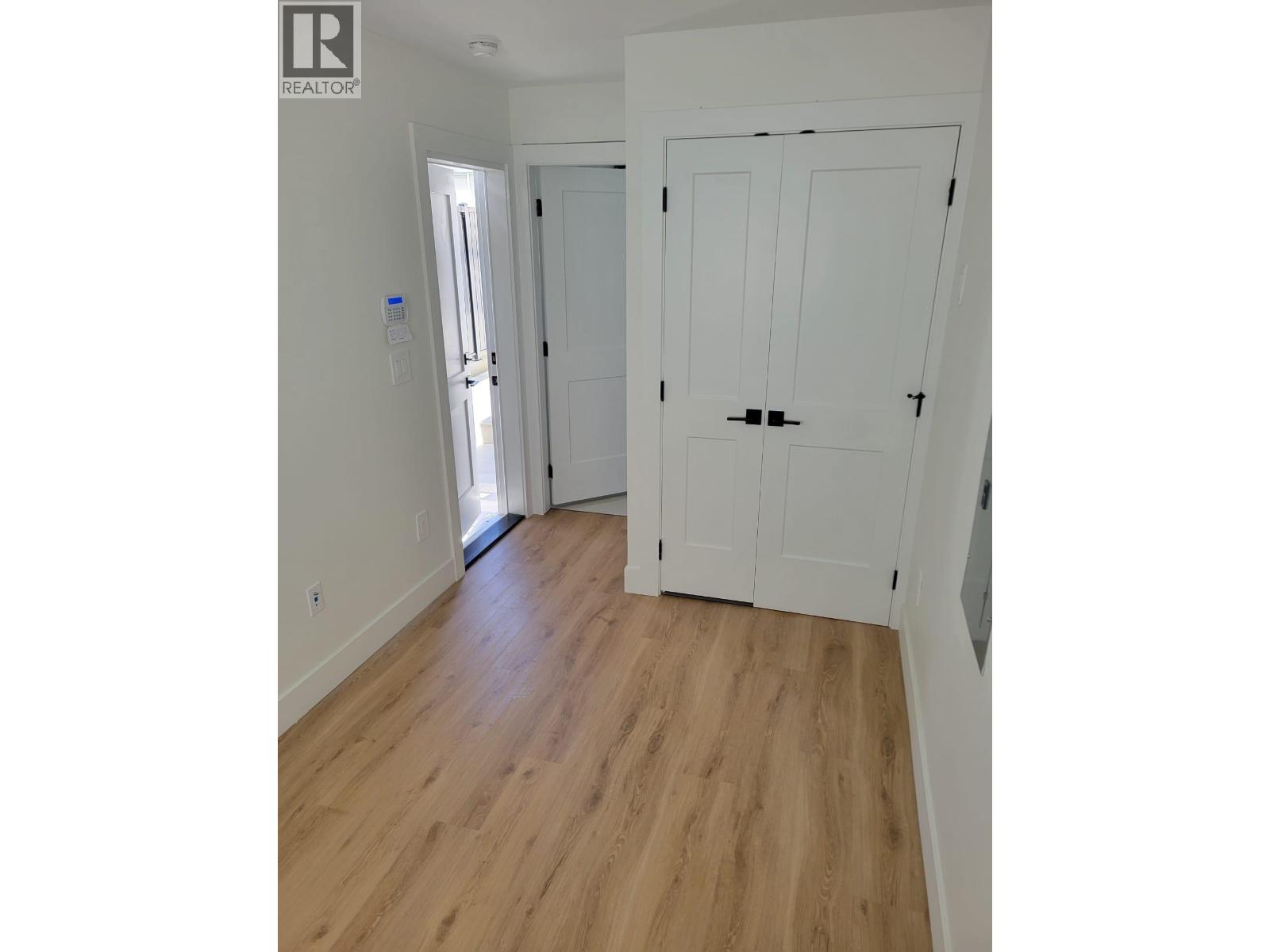 4 6765 Kitchener Street, Burnaby, British Columbia  V5B 2J8 - Photo 10 - R3055915