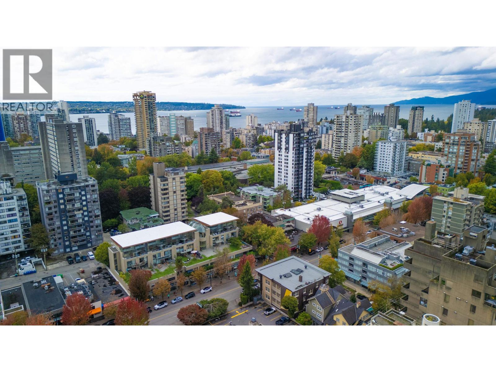 Ph4 1688 Robson Street, Vancouver, British Columbia  V6G 1C7 - Photo 2 - R3056053
