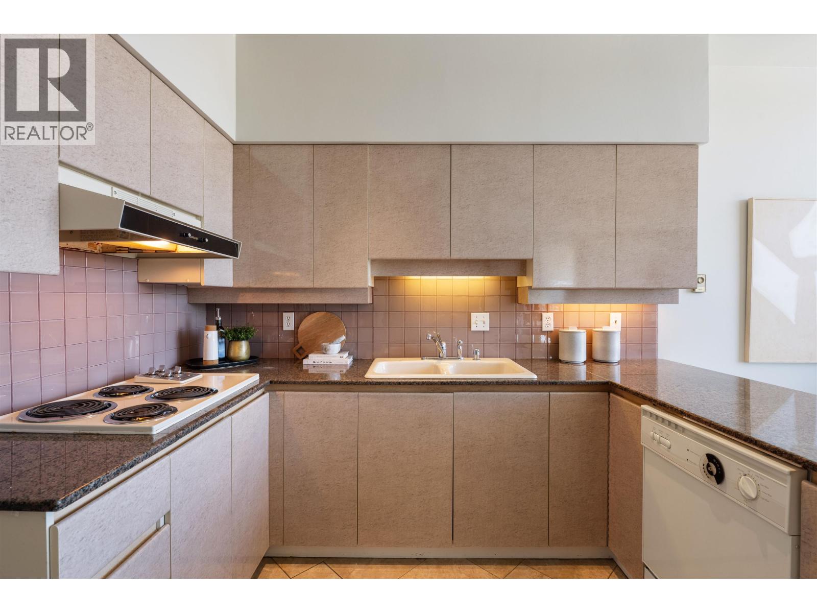1103 2020 Highbury Street, Vancouver, British Columbia  V6R 4N9 - Photo 15 - R3056054
