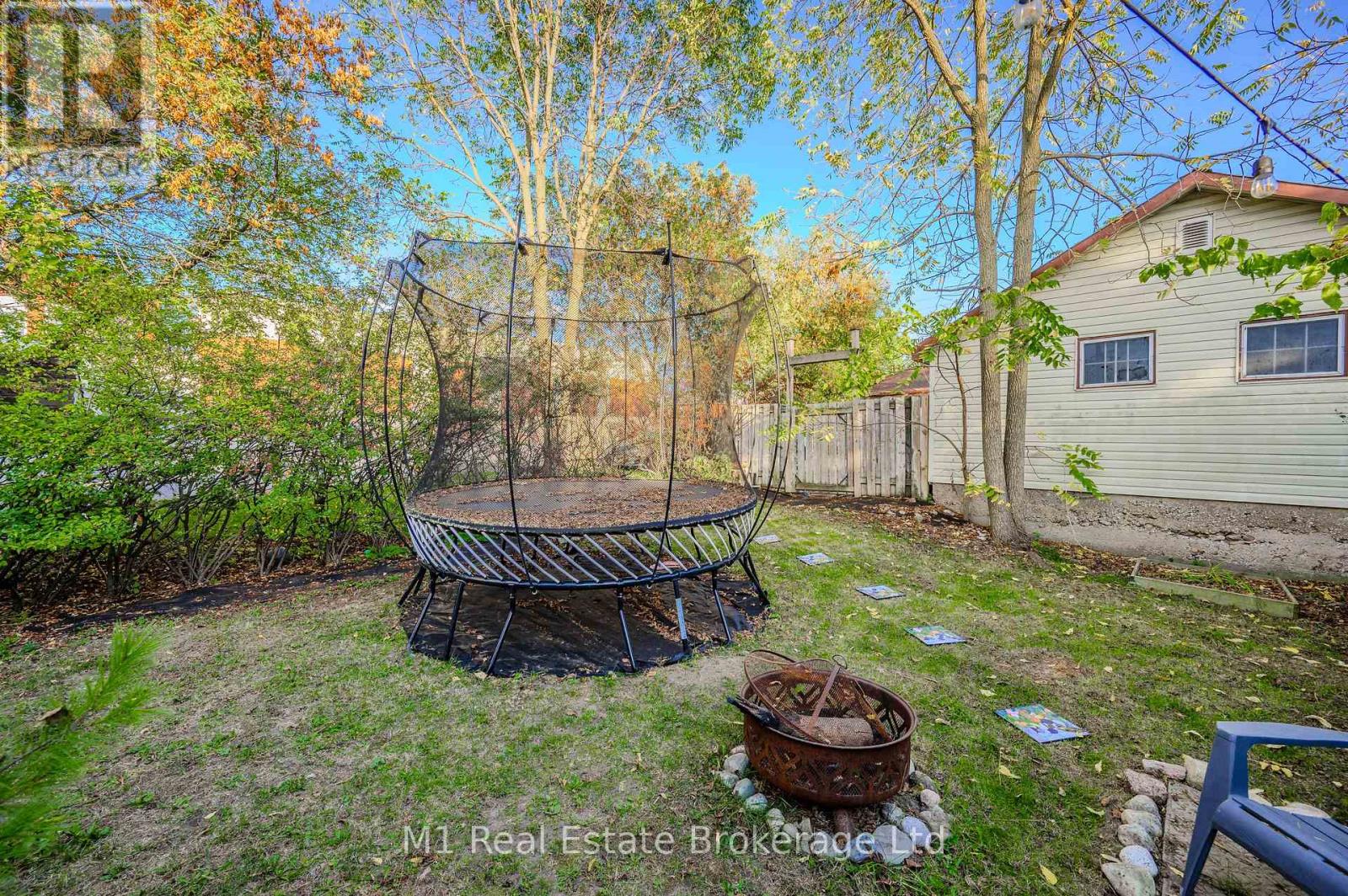 92 Alice Street, Guelph, Ontario  N1E 2Z8 - Photo 34 - X12446408