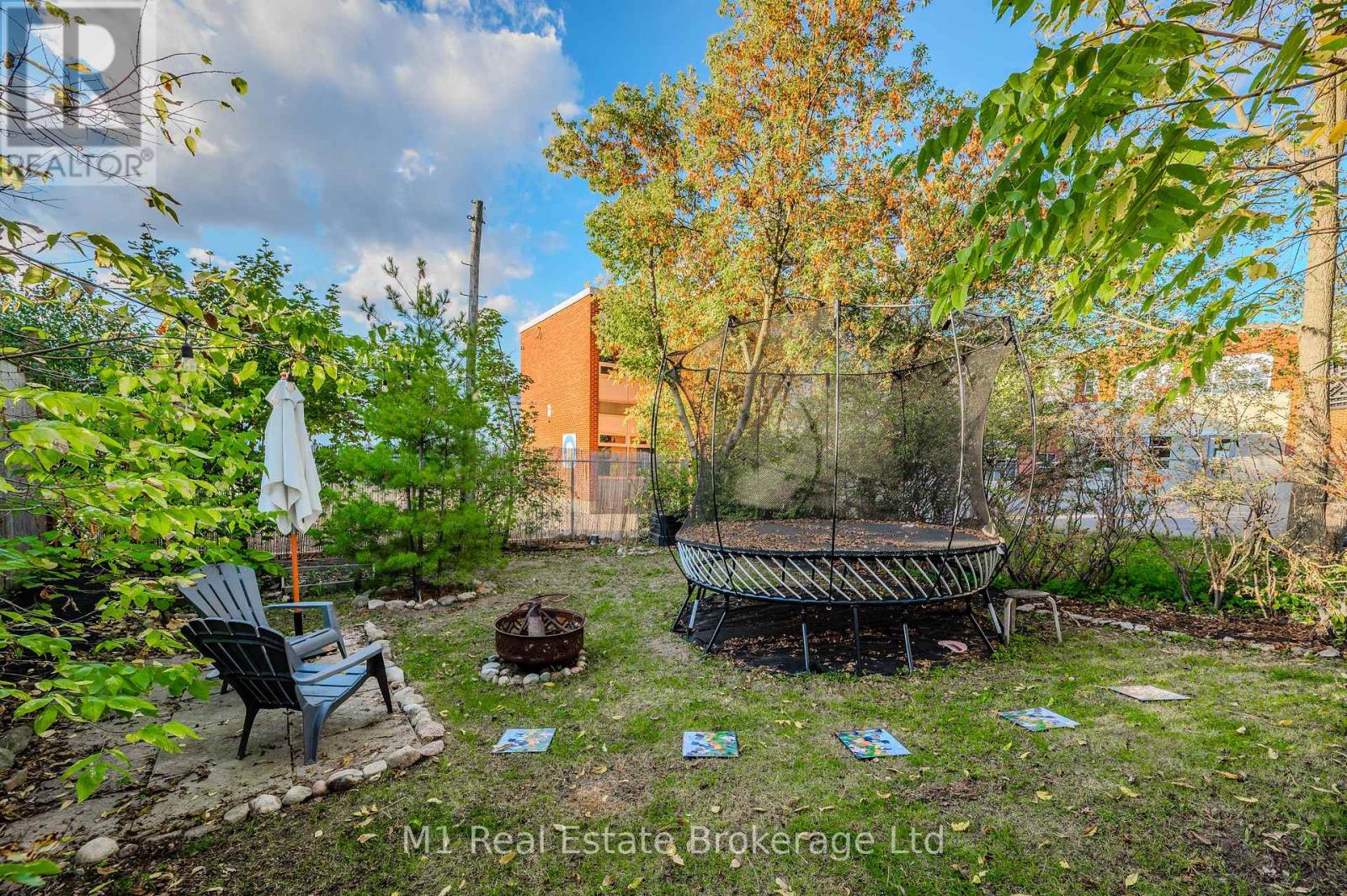 92 Alice Street, Guelph, Ontario  N1E 2Z8 - Photo 31 - X12446408