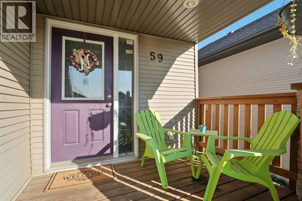 59 Inkster Close, Red Deer, Alberta  T4R 0A7 - Photo 3 - A2260301