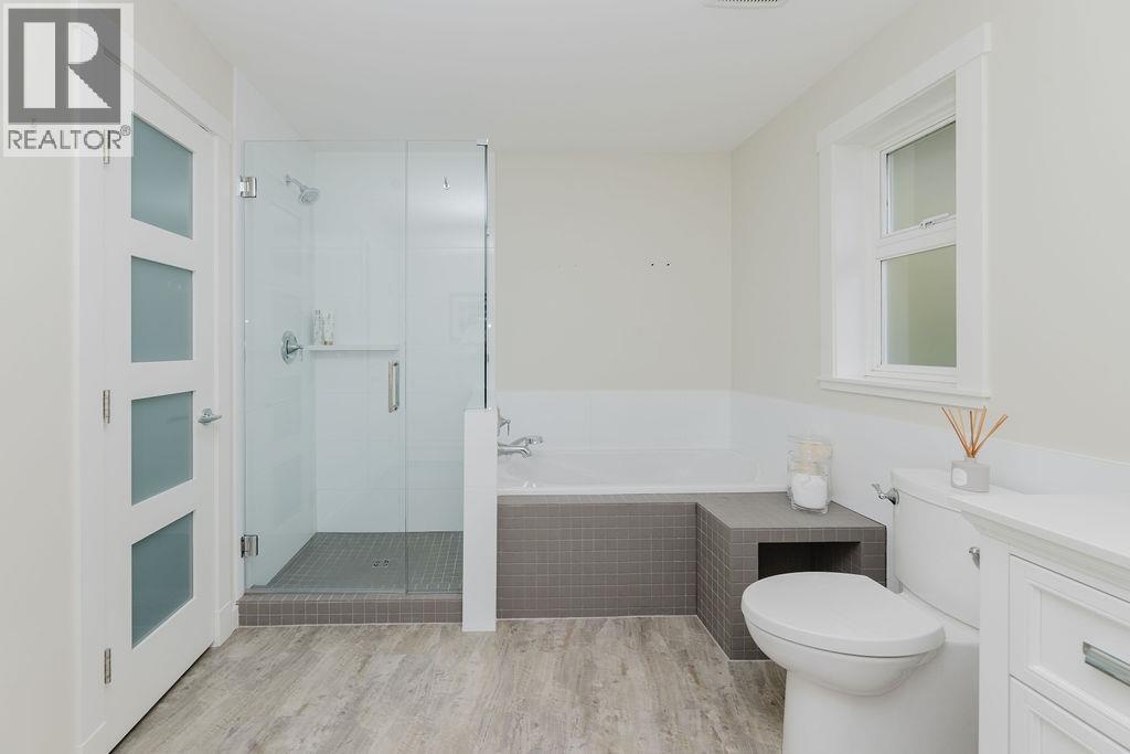 5620 Mintie Road, Halfmoon Bay, British Columbia  V7Z 1E8 - Photo 30 - R3056047