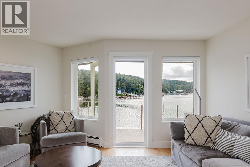 5620 Mintie Road, Halfmoon Bay, British Columbia  V7Z 1E8 - Photo 11 - R3056047