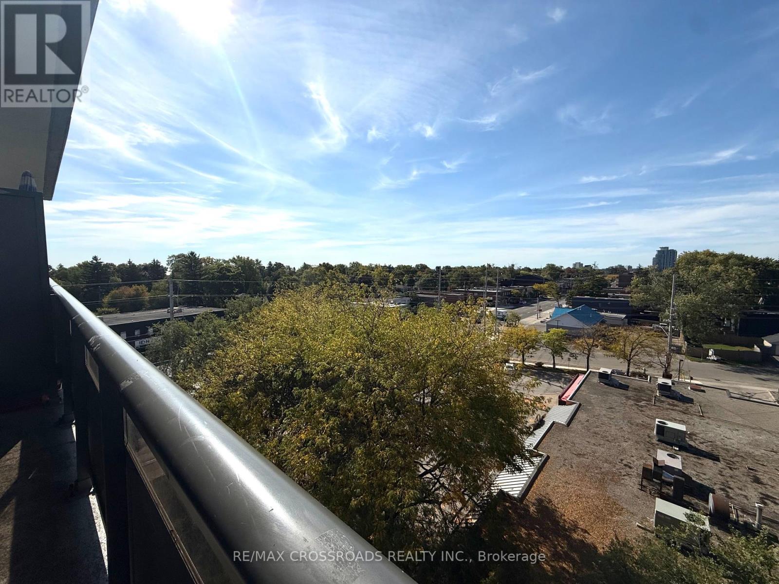 701 - 363 Lakeshore Road E, Mississauga, Ontario  L5G 1H7 - Photo 11 - W12448437