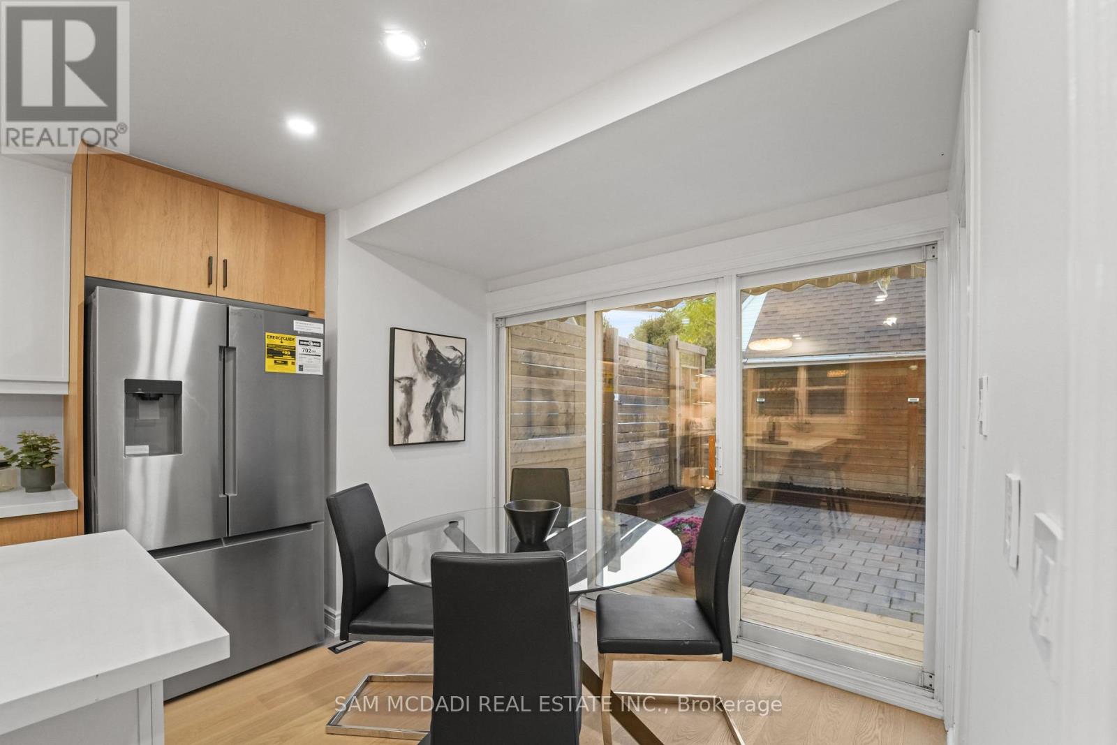 1409 Lefkas Court, Mississauga, Ontario  L5J 4L8 - Photo 10 - W12448443