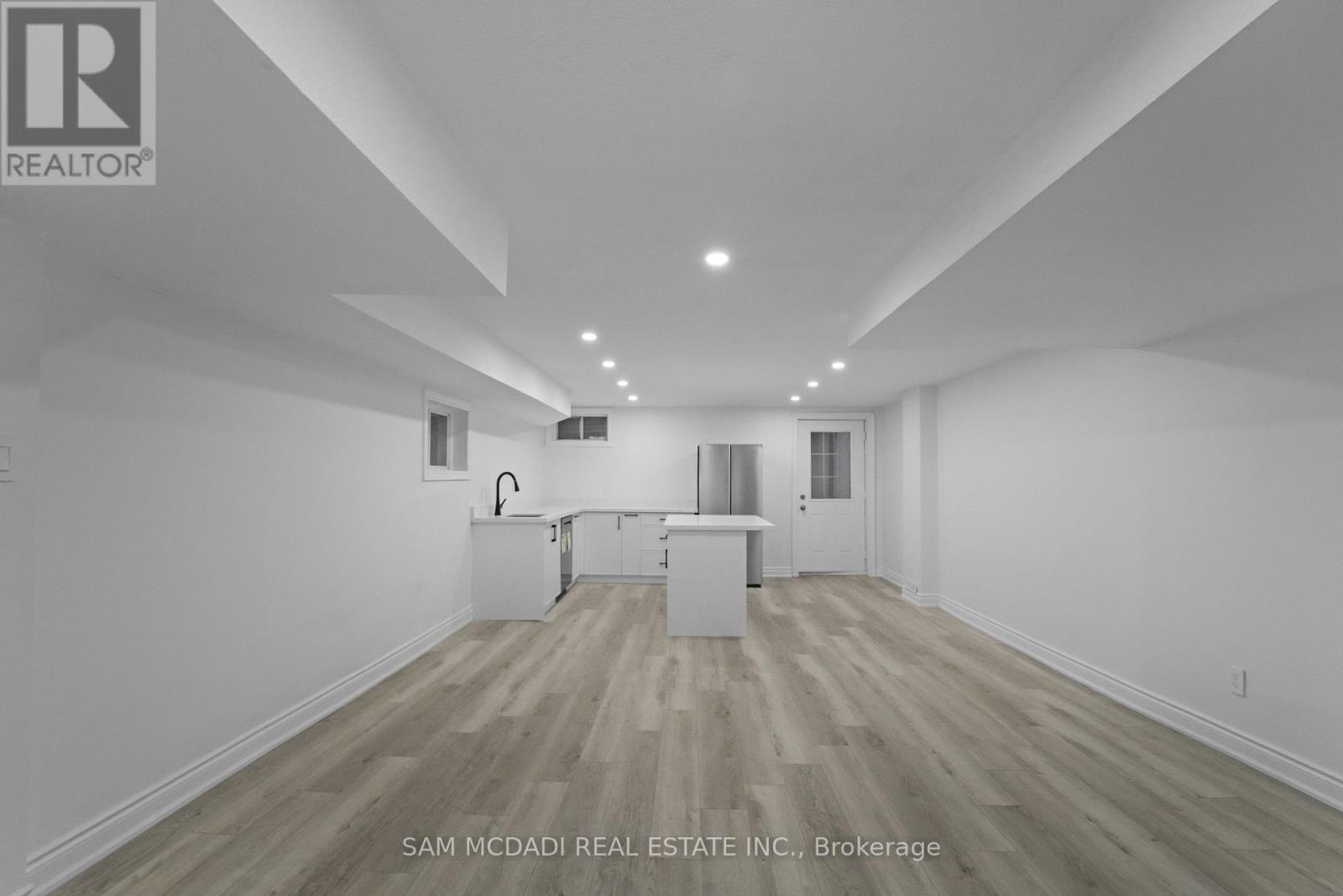 1409 Lefkas Court, Mississauga, Ontario  L5J 4L8 - Photo 29 - W12448443
