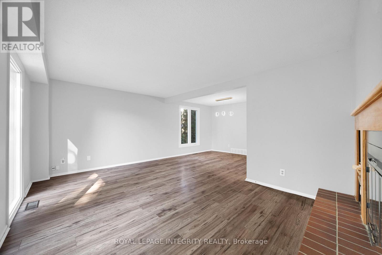 226 Sherway Drive, Ottawa, Ontario  K2J 2G3 - Photo 17 - X12448456
