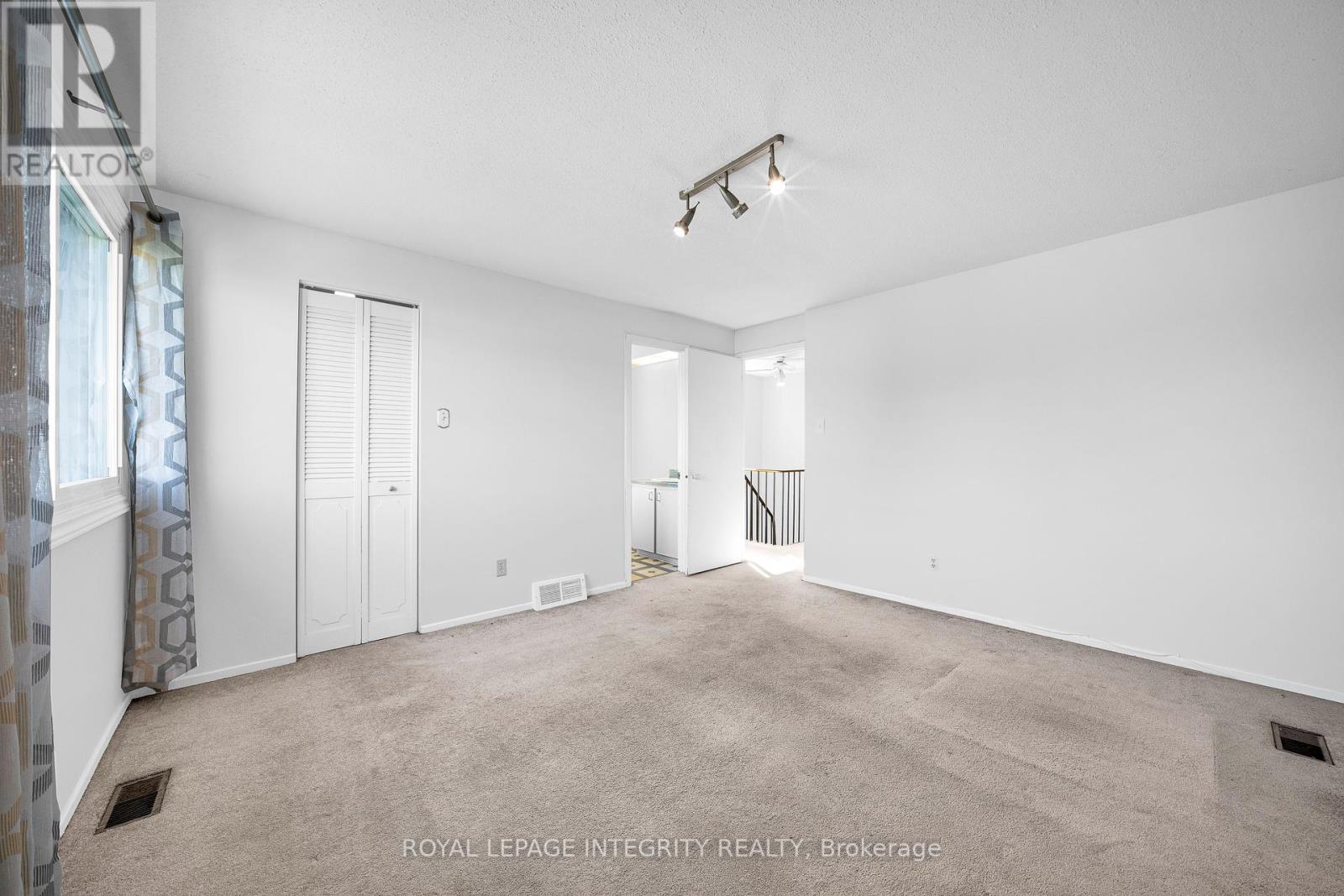 226 Sherway Drive, Ottawa, Ontario  K2J 2G3 - Photo 25 - X12448456