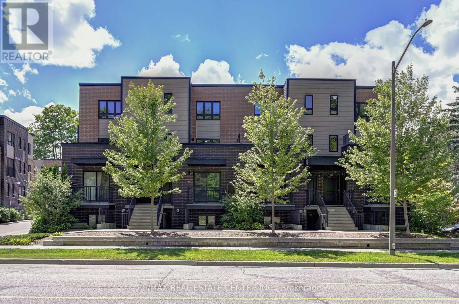 6 - 190 Century Hill Drive, Kitchener, Ontario  N2E 0G9 - Photo 10 - X12448444