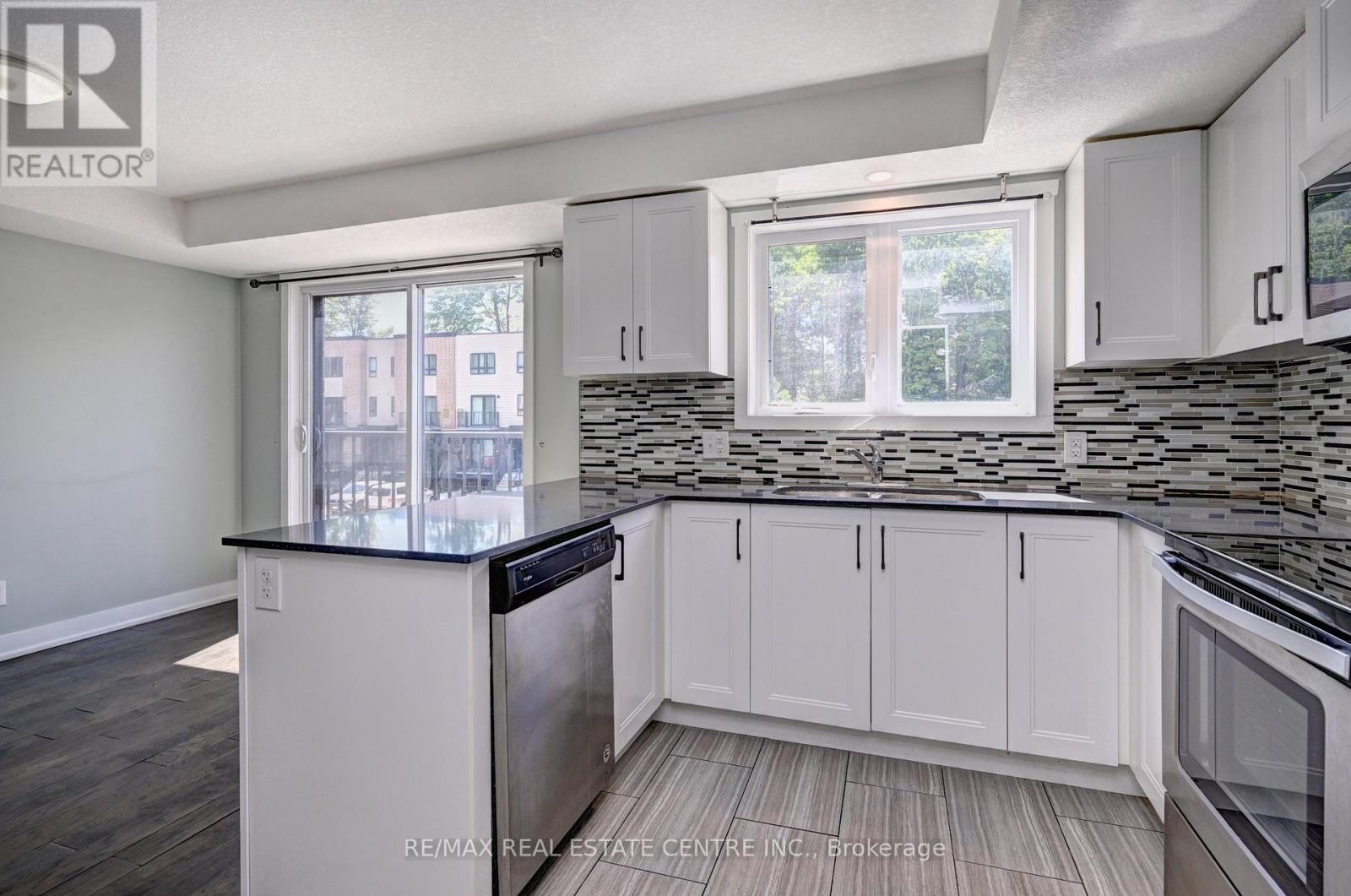6 - 190 Century Hill Drive, Kitchener, Ontario  N2E 0G9 - Photo 13 - X12448444