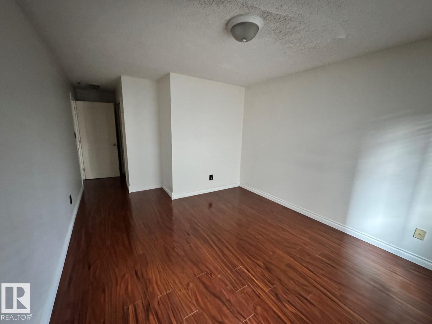 #103 9640 105 St Nw, Edmonton, Alberta  T5K 1A4 - Photo 8 - E4461090