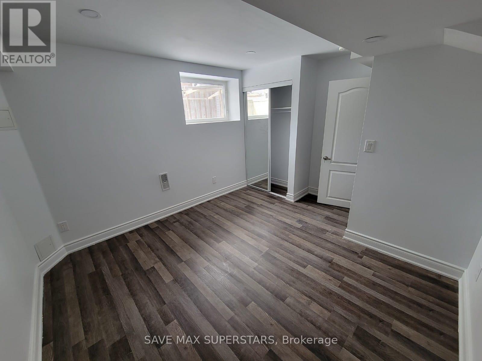 Lower - 32 Westminster Circle, Barrie, Ontario  L4M 0A5 - Photo 13 - S12448265