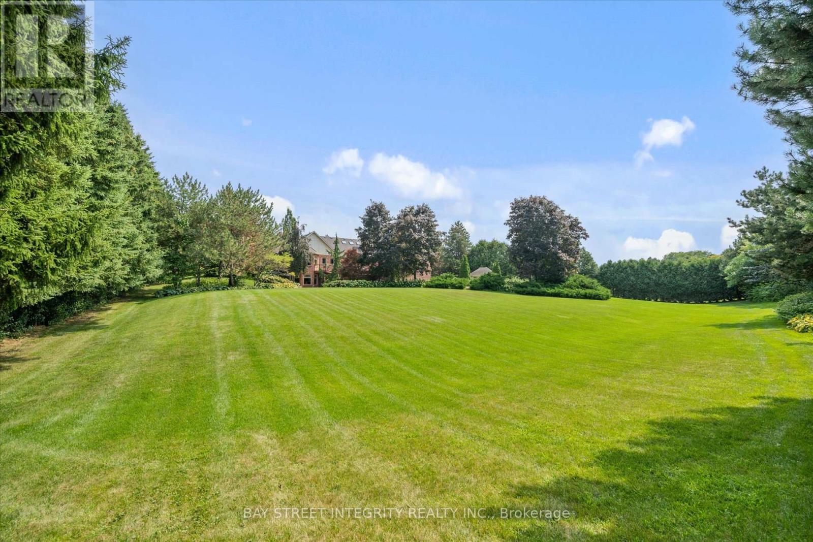 12 Alm Court, Aurora, Ontario  L4G 6W8 - Photo 29 - N12448447