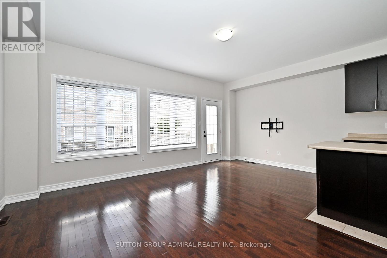 110 Southdown Avenue, Vaughan, Ontario  L6A 4N3 - Photo 16 - N12448448