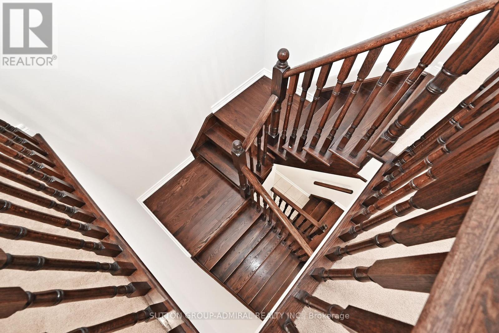 110 Southdown Avenue, Vaughan, Ontario  L6A 4N3 - Photo 19 - N12448448
