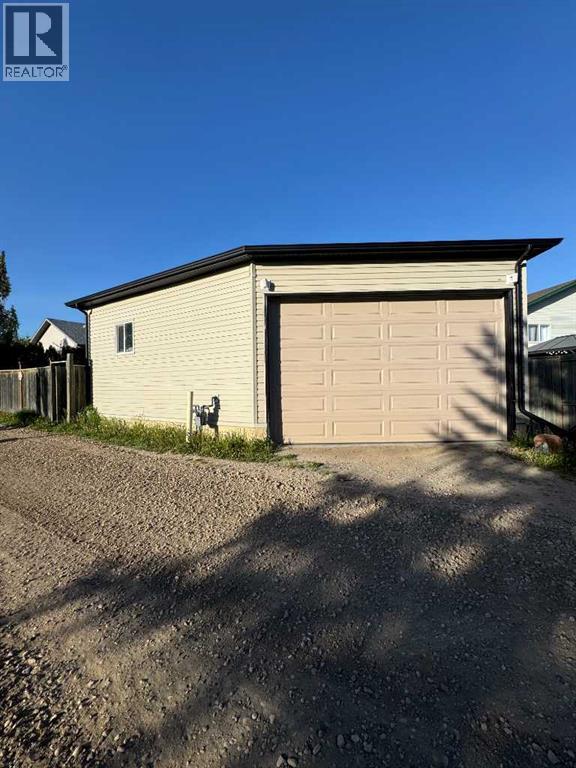 148 Stonegate Crescent Nw, Airdrie, Alberta  T4B 2S6 - Photo 39 - A2259564