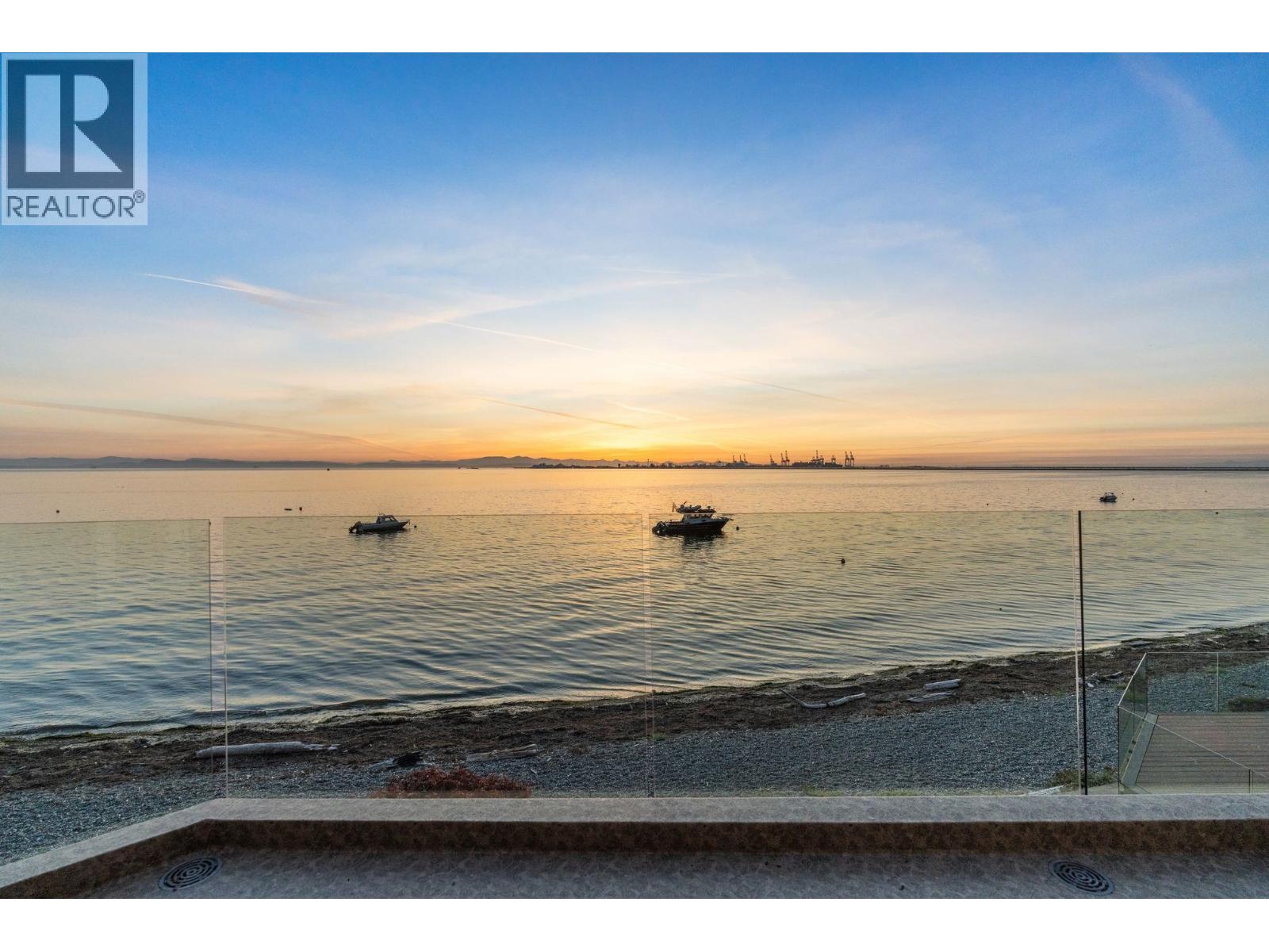 330 Tsawwassen Beach Road, Delta, British Columbia  V4M 4C9 - Photo 2 - R3055706