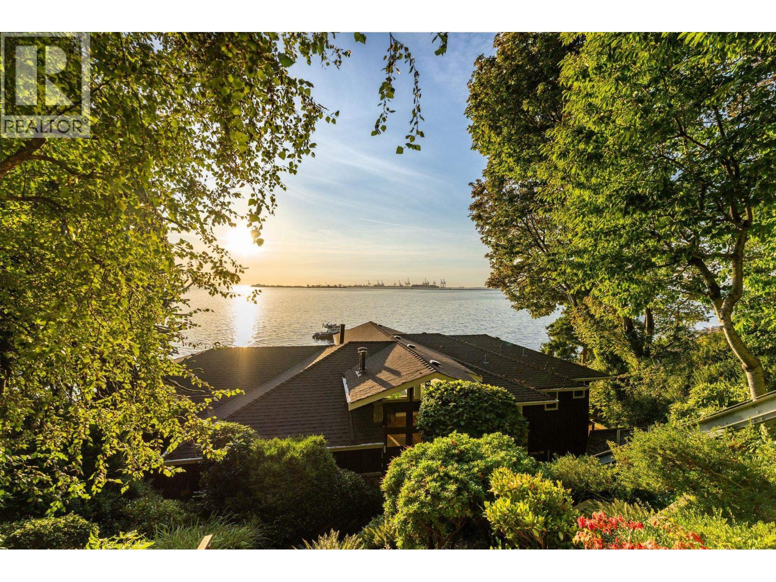 330 Tsawwassen Beach Road, Delta, British Columbia  V4M 4C9 - Photo 13 - R3055706
