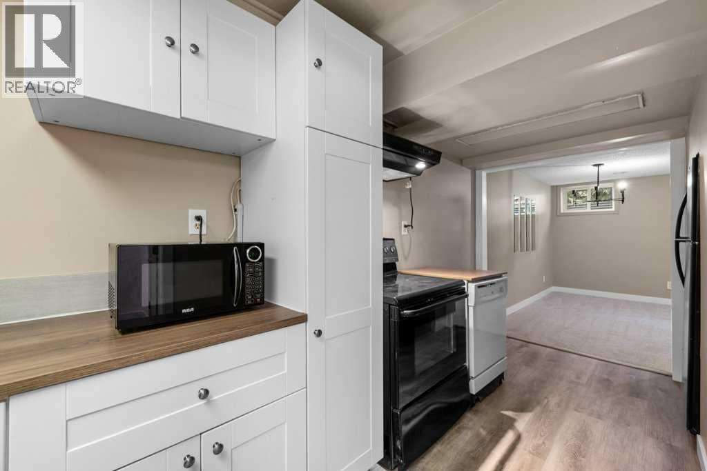 488 Bracewood Crescent Sw, Calgary, Alberta  T2W 3B8 - Photo 33 - A2261944