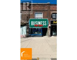 1 - 1772 St Clair Avenue W, Toronto (Weston-Pellam Park), Ca