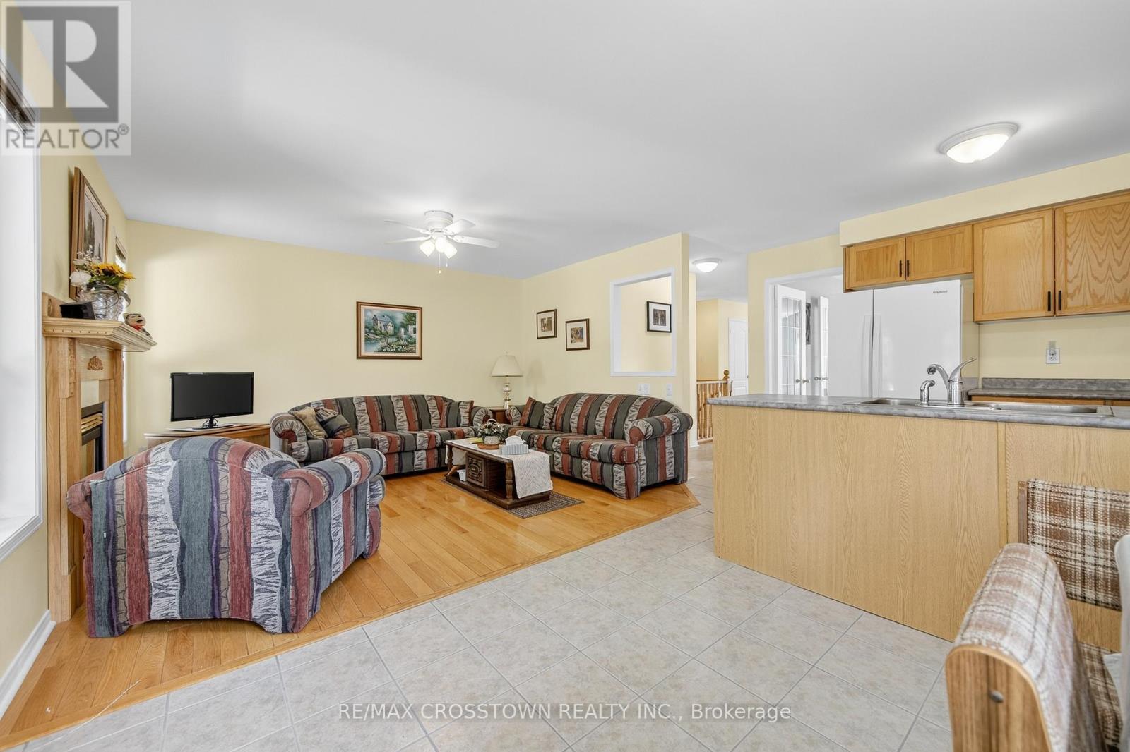 330 Harvie Road, Barrie, Ontario  L4N 8H7 - Photo 21 - S12446151
