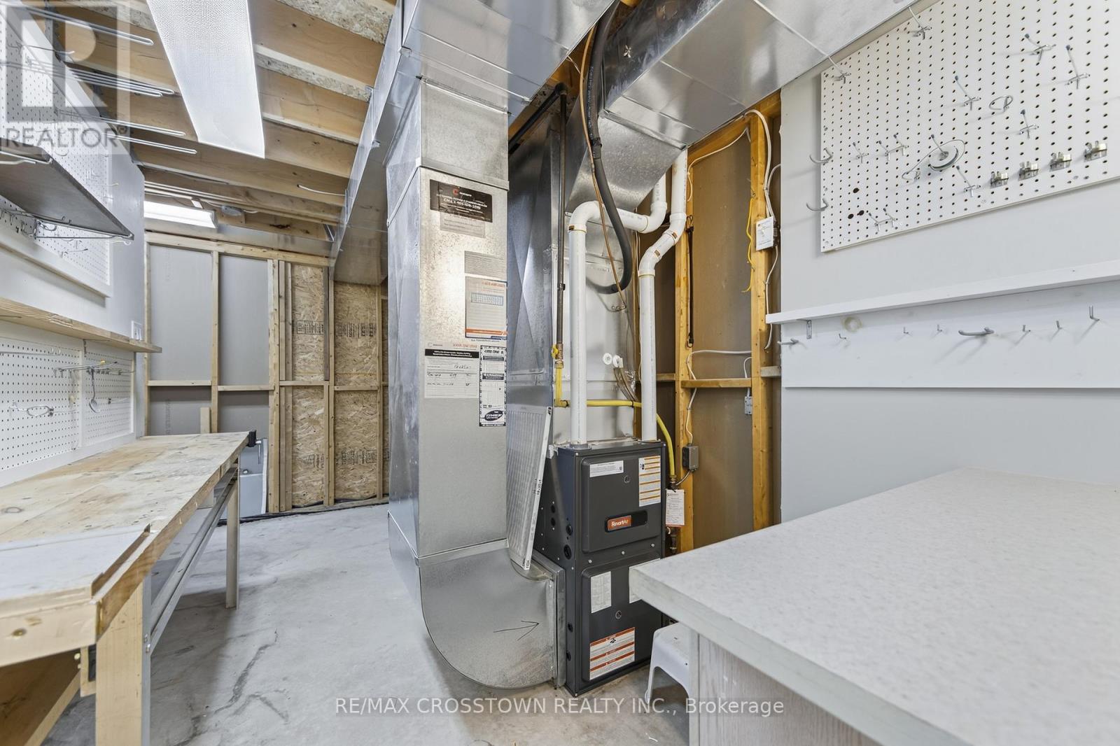 330 Harvie Road, Barrie, Ontario  L4N 8H7 - Photo 45 - S12446151