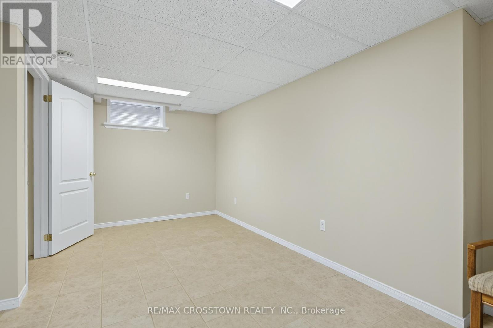 330 Harvie Road, Barrie, Ontario  L4N 8H7 - Photo 41 - S12446151