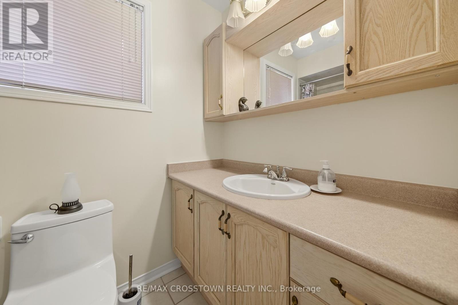 330 Harvie Road, Barrie, Ontario  L4N 8H7 - Photo 32 - S12446151