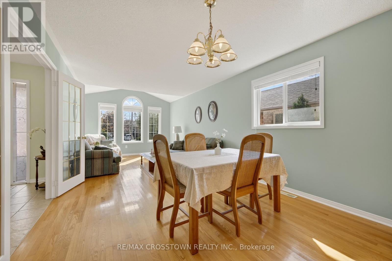 330 Harvie Road, Barrie, Ontario  L4N 8H7 - Photo 14 - S12446151