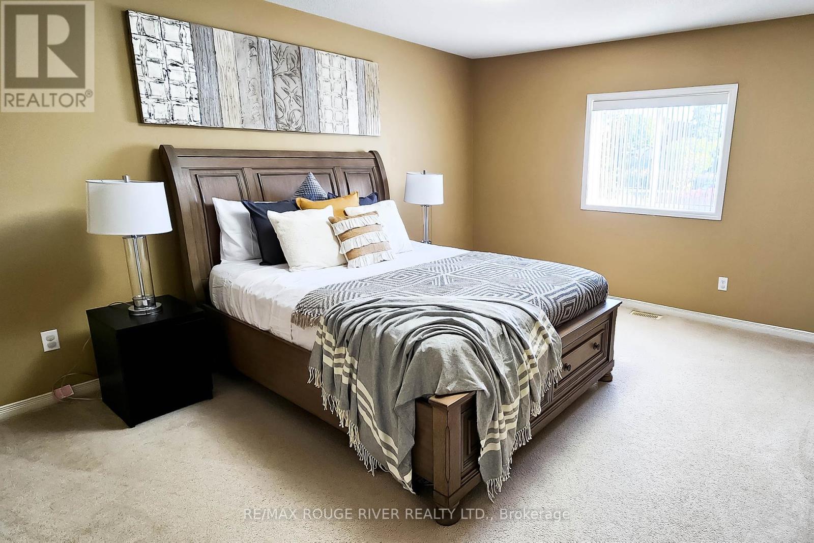74 Meadow Wood Crescent, Hamilton, Ontario  L8J 3Z8 - Photo 11 - X12448451