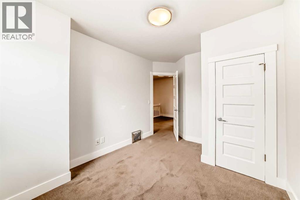 1612 Bowness Road Nw, Calgary, Alberta  T2N 3J9 - Photo 38 - A2261070