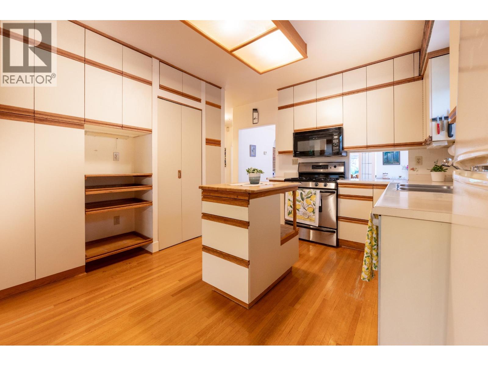 3951 W 20th Avenue, Vancouver, British Columbia  V6S 1G3 - Photo 14 - R3056058