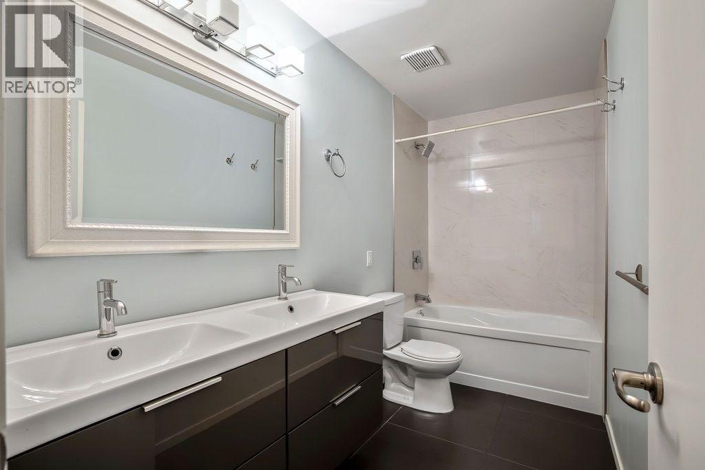 588 Strathcona Drive Sw, Calgary, Alberta  T3H 1K4 - Photo 13 - A2262108