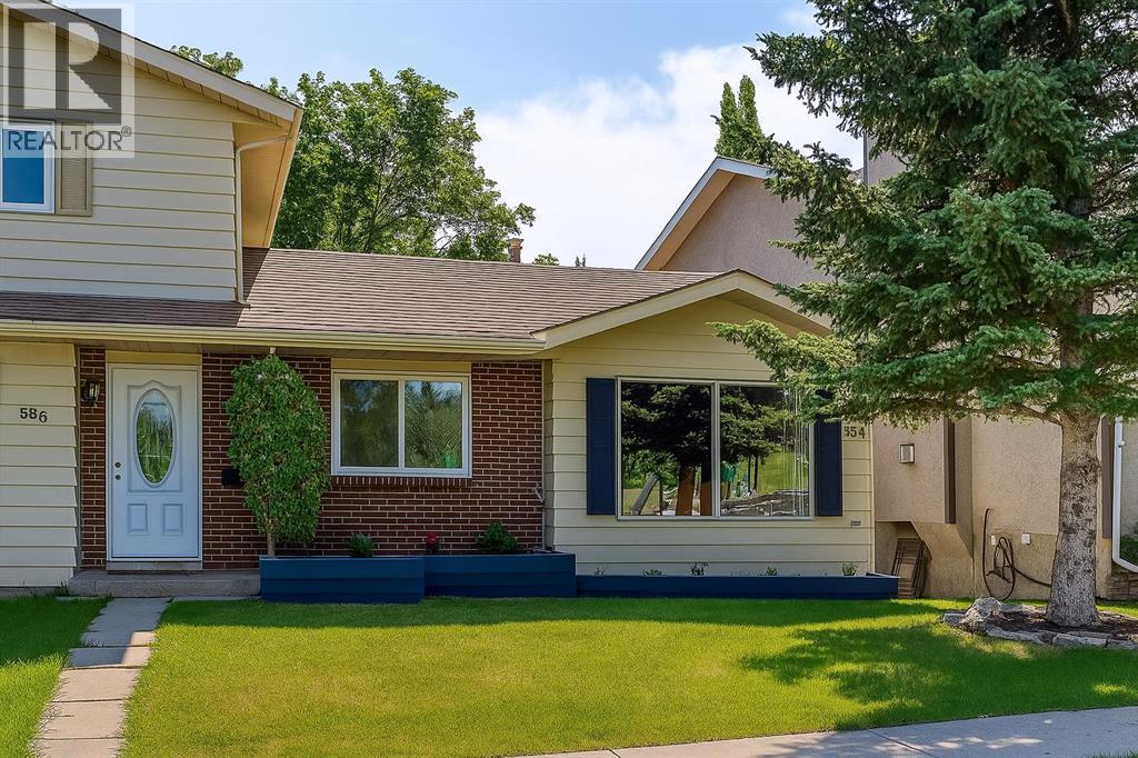 588 Strathcona Drive Sw, Calgary, Alberta  T3H 1K4 - Photo 1 - A2262108