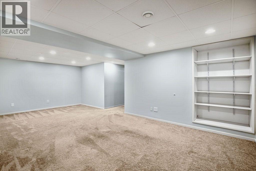 588 Strathcona Drive Sw, Calgary, Alberta  T3H 1K4 - Photo 22 - A2262108