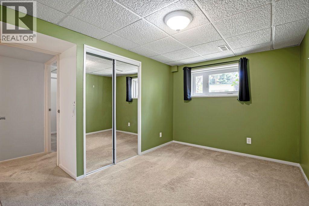 588 Strathcona Drive Sw, Calgary, Alberta  T3H 1K4 - Photo 24 - A2262108