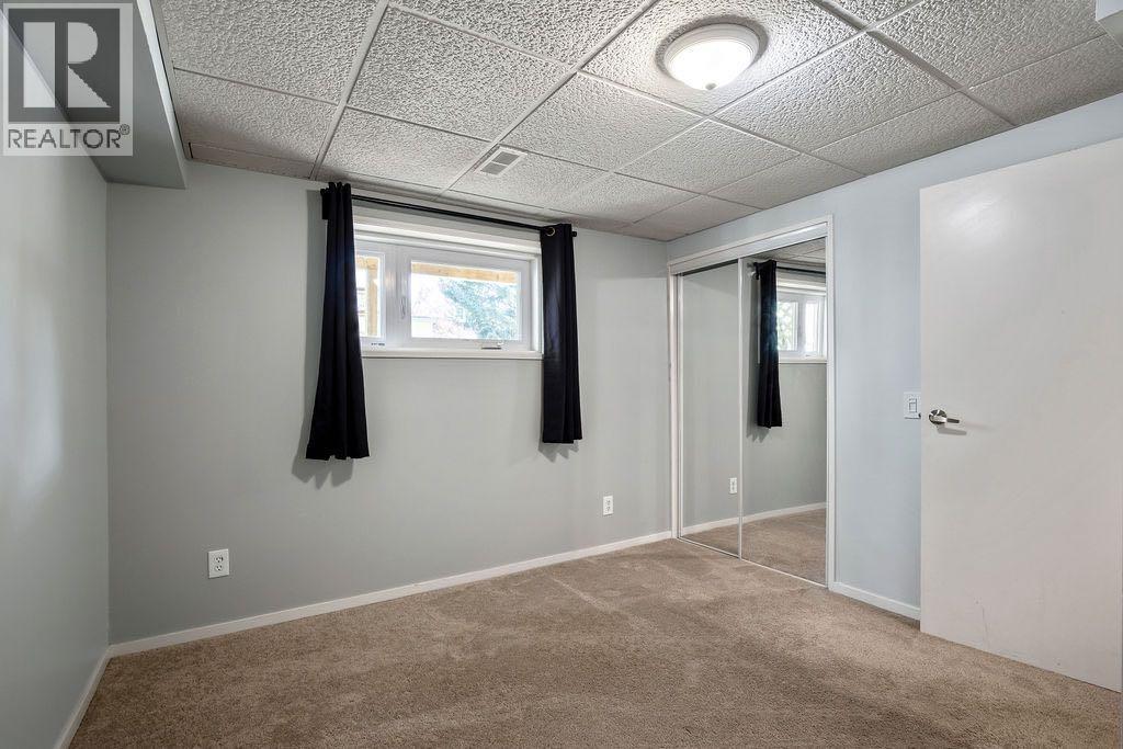 588 Strathcona Drive Sw, Calgary, Alberta  T3H 1K4 - Photo 23 - A2262108
