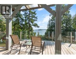 304 ESPLANADE ROAD, Keats Island, British Columbia
