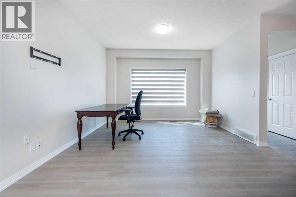 15 Savanna Parade Ne, Calgary, Alberta  T3J 0V7 - Photo 12 - A2252517